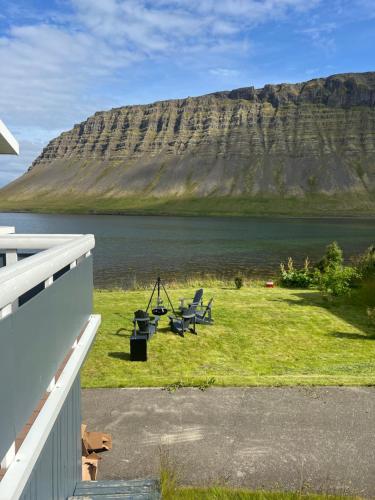 . Bildudalur Westfjord Seafront Villa