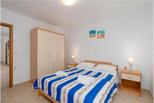 1 double bed, 1 sofa bed