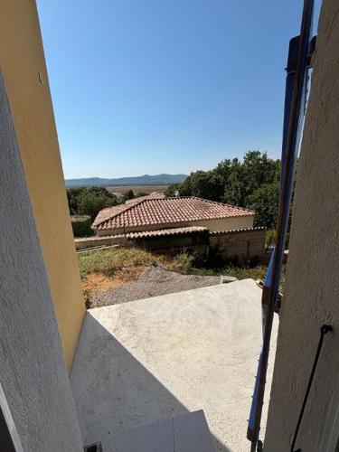 Kilátás, Bel appartement à louer à Vinon-sur-Verdon en Provence (Bel appartement a louer a Vinon-sur-Verdon en Provence) in Vinon-Sur-Verdon