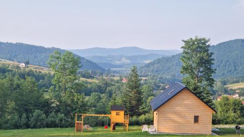 Fraseryja domek w Bieszczadach