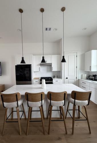 Modern Retreat, 3 minutes from downtown in Houston