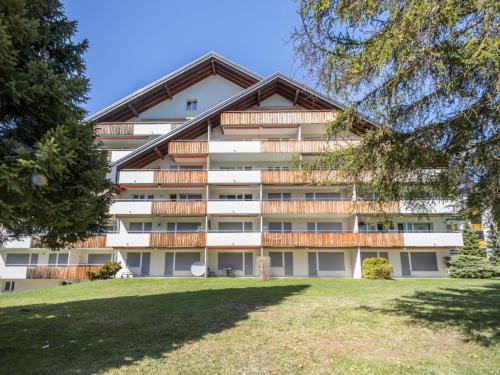 Apartment Val Signina 2-9 by Interhome