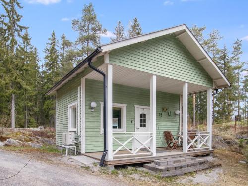 Holiday Home Juhlamenot mökki 11 by Interhome - Location saisonnière - Västerskog