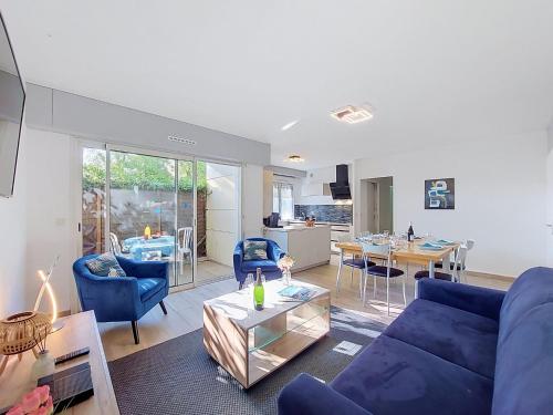 Apartment Confort- piscine et plage by Interhome
