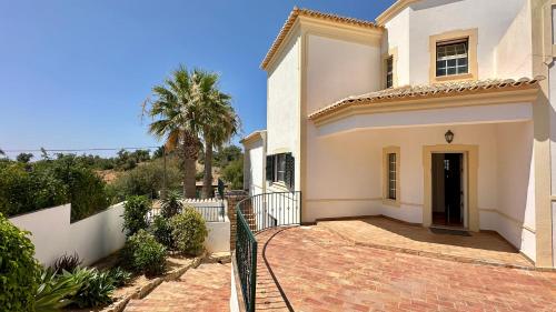 Abby - Private Pool - 11 Guests - Albufeira in Paderne