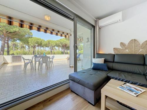 Apartment Le Golfe Vermeil-2 by Interhome