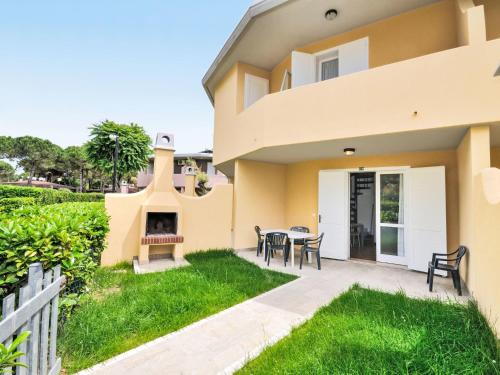 Apartment Villaggio Tivoli-7 by Interhome