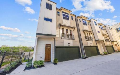 Modern Retreat, 3 minutes from downtown in Houston