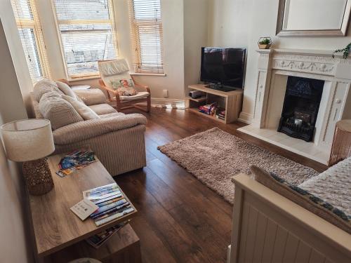 Ocean City Apartment-with parking 2
