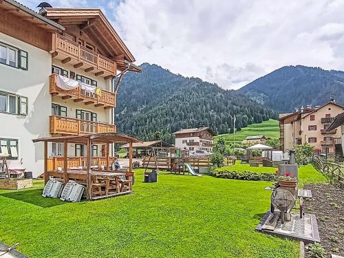 Apartment Edelweiss by Interhome