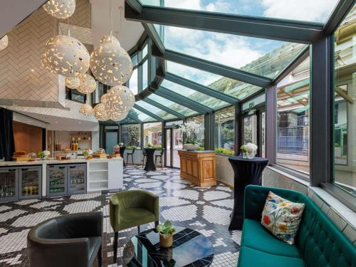 Novotel Paris Les Halles, Париж