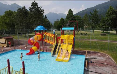 Accogliente nido di Silvia nel cuore di Caderzone Terme in Caderzone