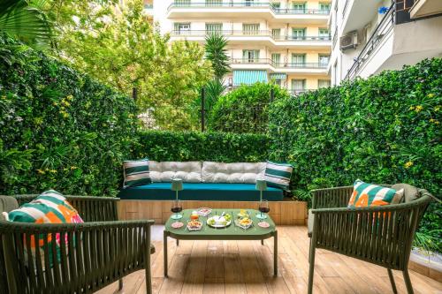le Côte d'Azur Art Deco Apartment