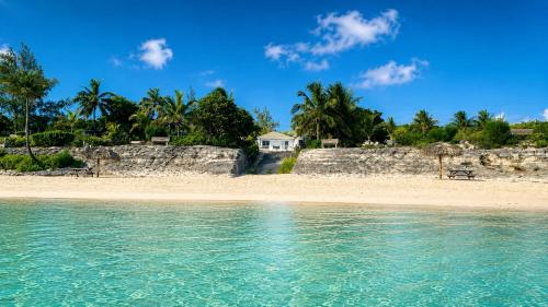 Vista exterior, The Anchorage at Rainbow Bay, Eleuthera in Alice Town (Central Eleuthera)