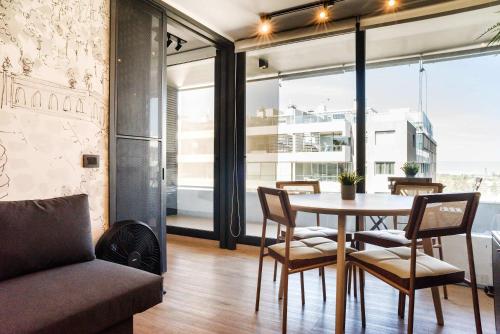 Prime 1BR Flat in Las Condes with Private Parking
