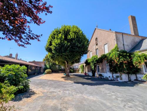 La Bonne Ecole in Les Landes-Genusson