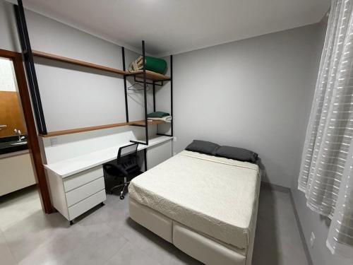 Apartamento no Centro com Piscina, Academia e Churrasqueira in Jardim Roma