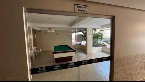 Apartamento no Centro com Piscina, Academia e Churrasqueira in Jardim Roma