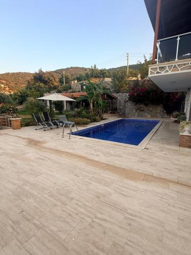Piscina, Kindya Stone House in Dort Tepe