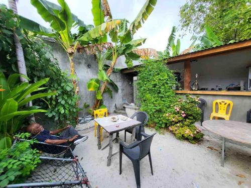 Suffix Retreat - Stay, Dive & Explore Fuvahmulah in Gnaviyani Atoll