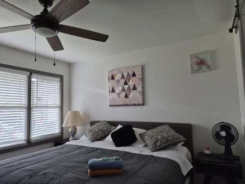 Villa Nemesio & Linsday 1 in East Atlanta