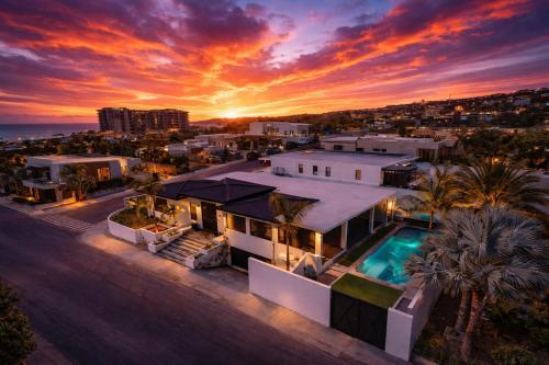 Villa de Lujo con Vista al Mar en Cabo, Piscina, Jacuzzi y Gimnasio