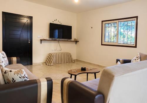 Mountain Escape with Rooftop in Falougha