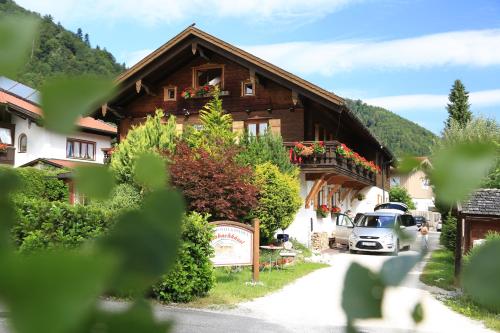 Hotel Garni Landhaus Traunbachhäusl - Ruhpolding