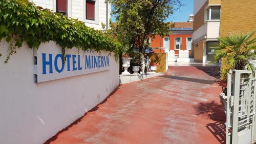 Hotel Minerva