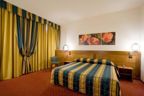 Hotel Master - image 2