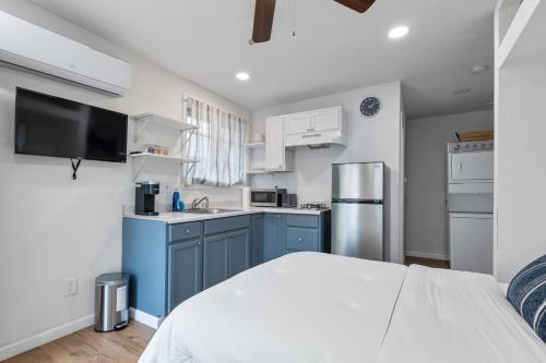 Oprema, Le Petite Willow - Guesthouse in Downey