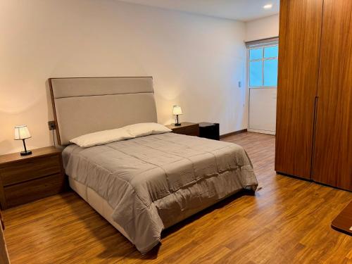Hegel 215 Bed & Breakfast Boutique