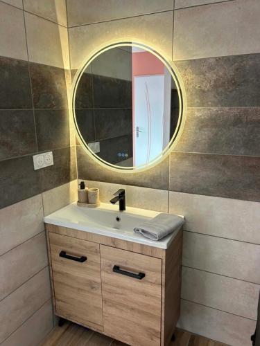 Gîte spa jacuzzi sauna privatif en baie de somme (Gite spa jacuzzi sauna privatif en baie de somme) in Saigneville