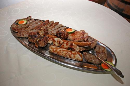 餐廳, Gostilna in prenocisca Gedzo in 新梅斯托