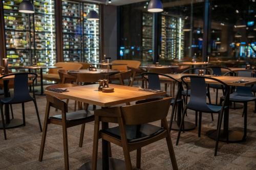 Q Hotel Plus Wrocław, Вроцлав
