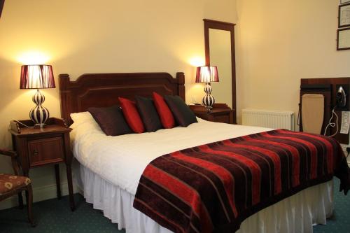 McSweeney Arms Hotel - image 4