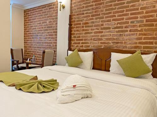 Shine Boutique Hotel - image 2