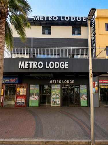 Exterior view, Metro Lodge MP in South Beach