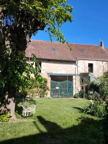 Appartement de Charme - Lit king-size - Au Relais des Roses