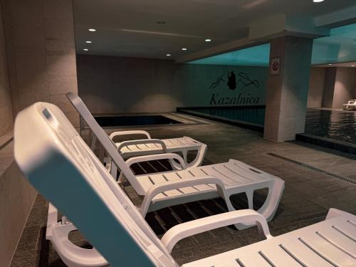 Kazalnica Family & Conference Resort with Pool & Restaurant by Solarento in Sosnowka