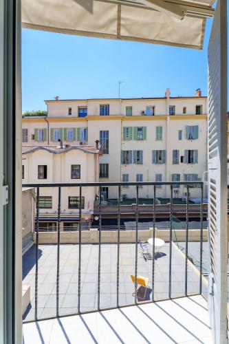 Nice Renting - 5FRANCE - Suite Luxe & Confort Bord de Mer Massena - image 5