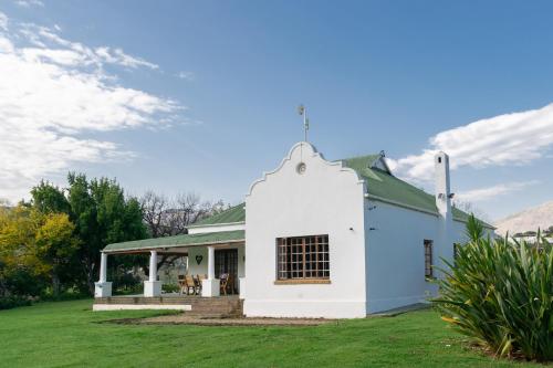 Blue Cow Barn - Boutique Farm