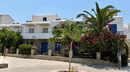 Exterior view of Foinikas Studios