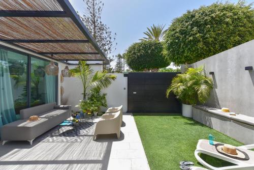 Cozy bungalow for 6 in Playa del Inglés GD04 by VillaGranCanaria - image 3