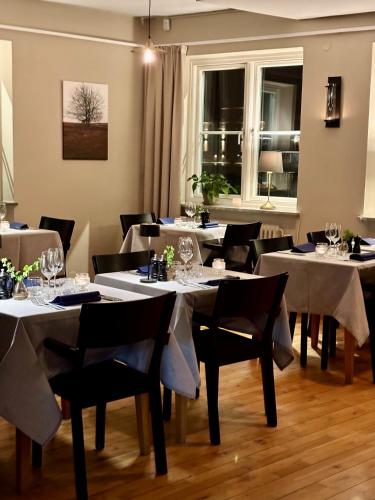 Restaurant, Maritim Hotell & Krog near Fiskedragsmuseet