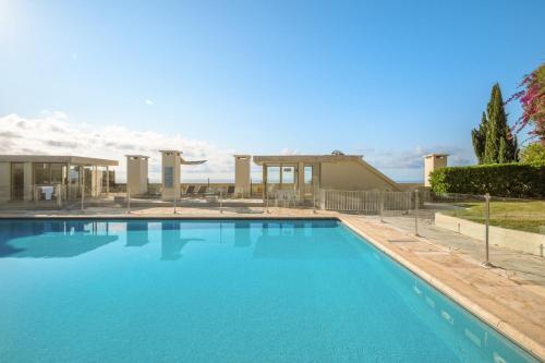 LES MIRADORS - Calme - Piscine - Parking privé -