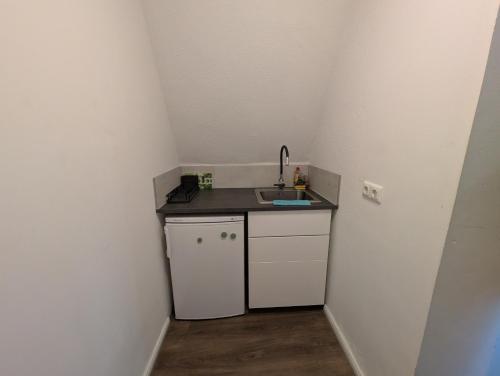 Kitchen, Kompakt & Komfortabel - Platz fur 4 Personen in Hamberge