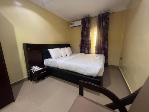 Excellence Citizens Hotel and Resort in ไอโลริน