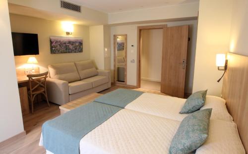 Hotel & Spa Real Villa Anayet - image 3