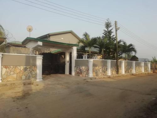 FREDJACKSAIR BnB in Koforidua